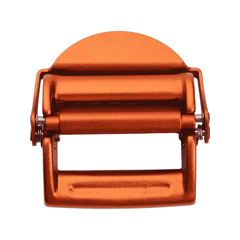 Ano ang mga pakinabang ng paggamit ng haluang metal na aluminyo sa iba pang mga materyales tulad ng bakal o plastik para sa mga buckles sa kaligtasan ng sinturon?